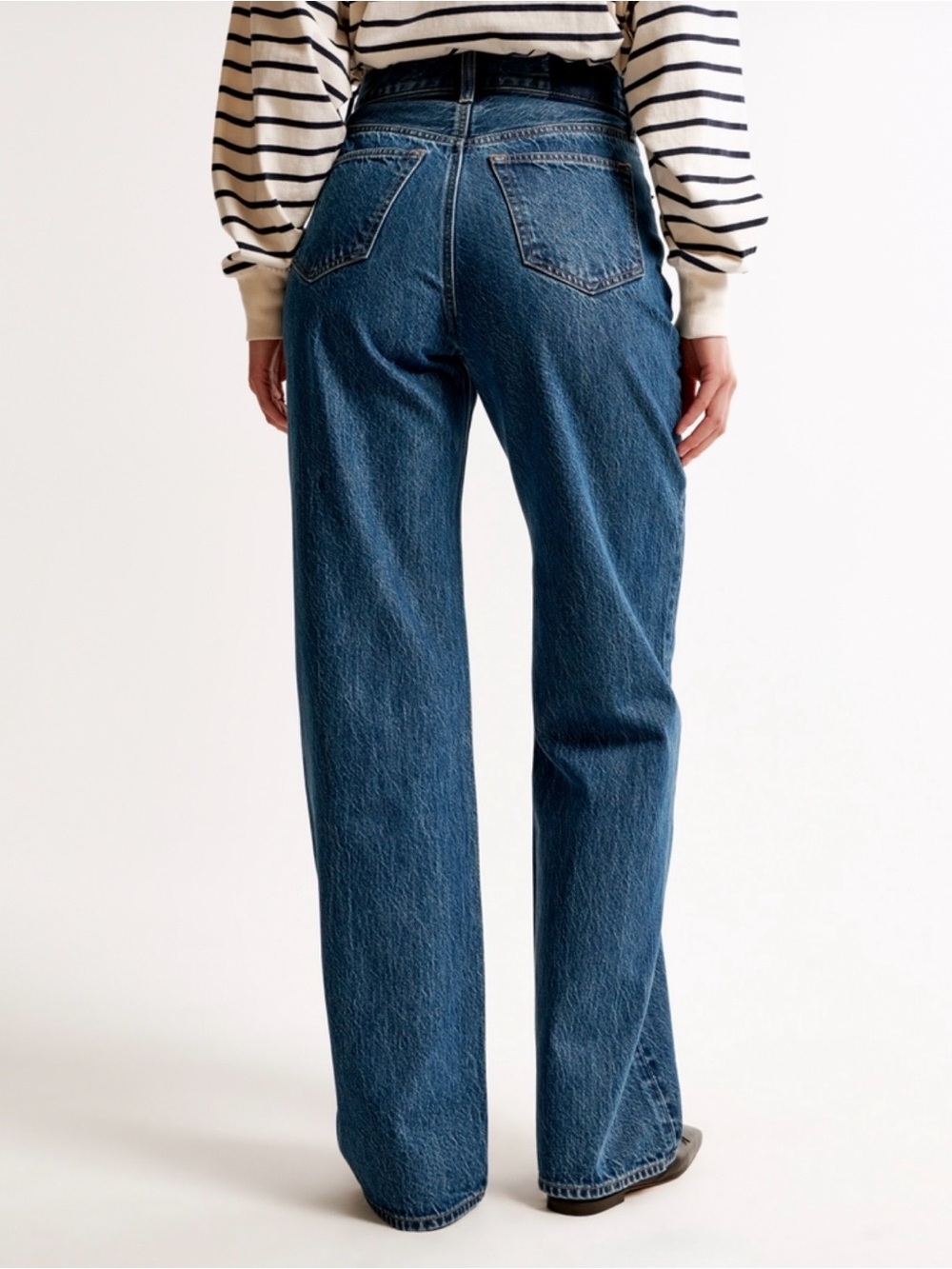 Abercrombie & Fitch High-Rise Wide Leg Jeans in Deep Blue Size Long